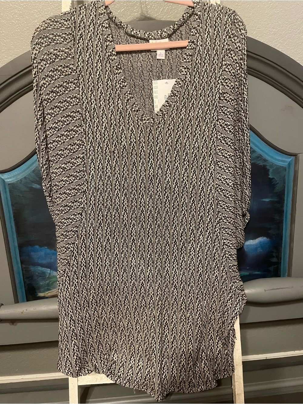 LuLaRoe Black and White V-Neck Tunic